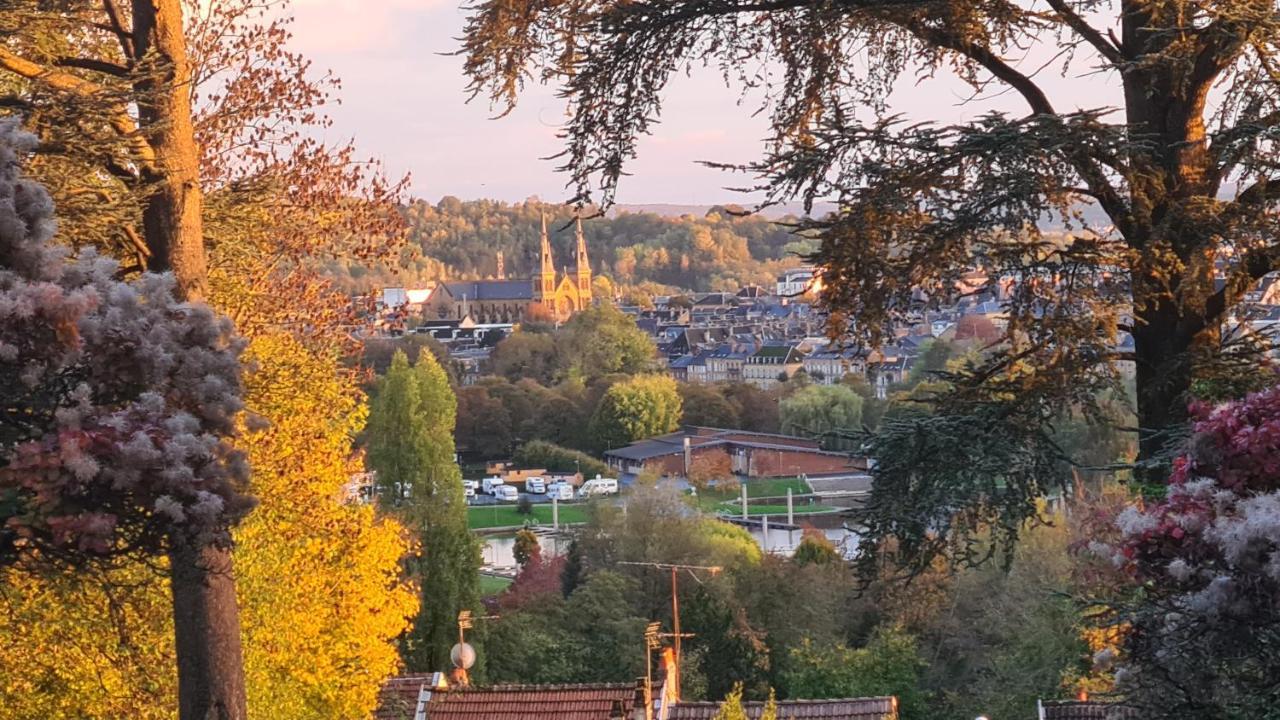 Villa Avec Vue Panoramique Charleville-Mezieres Exterior foto